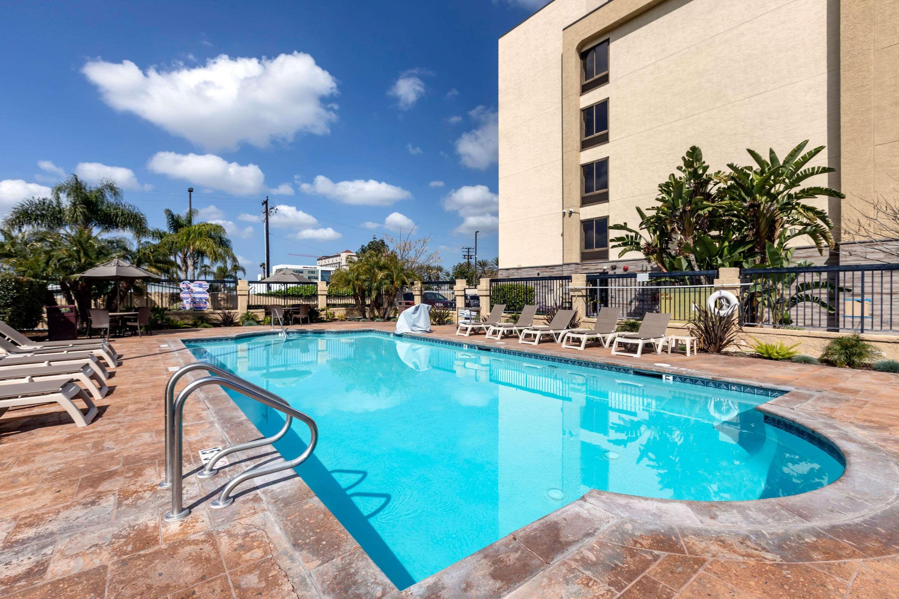 Comfort Inn Anaheim Resort מראה חיצוני תמונה