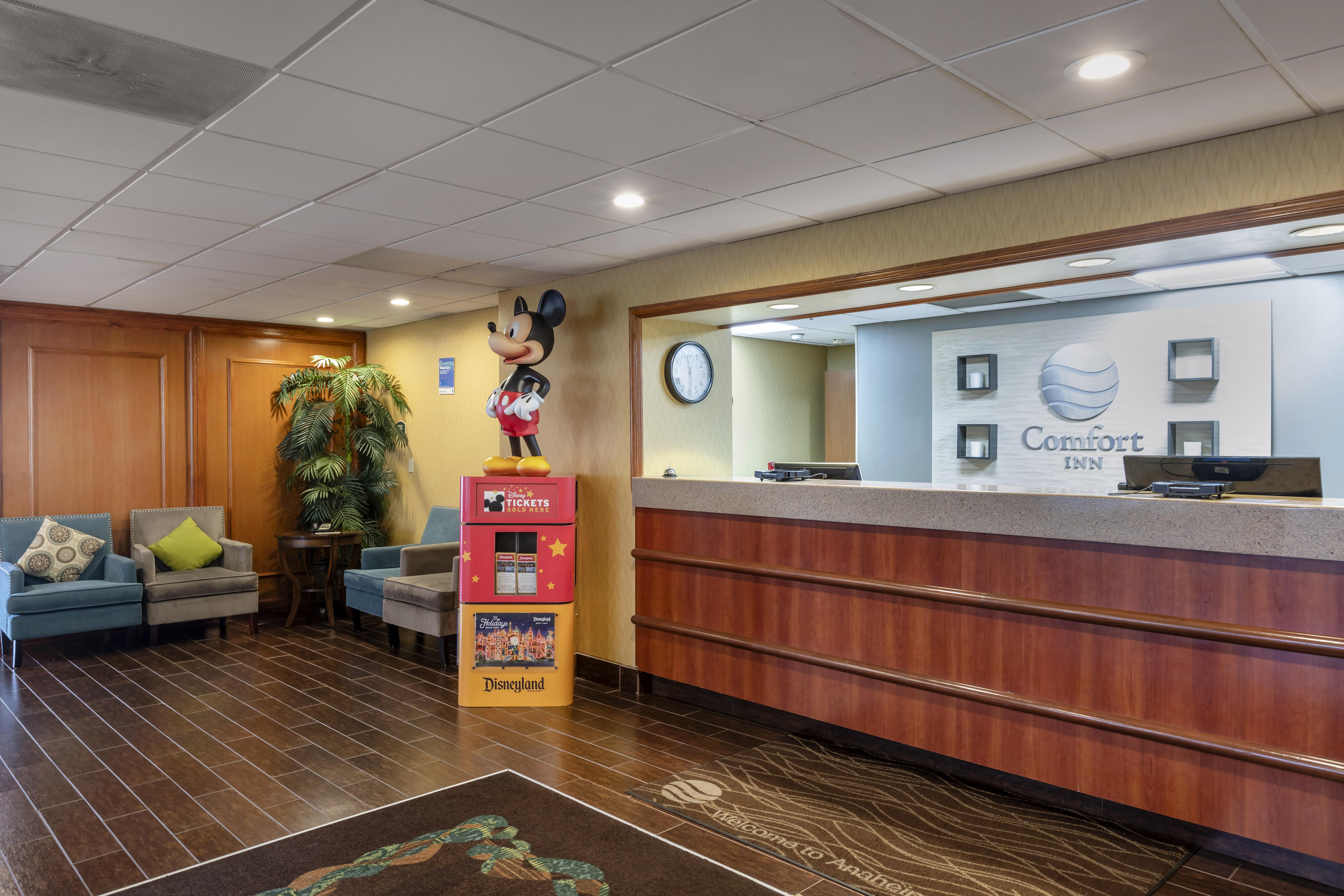 Comfort Inn Anaheim Resort מראה חיצוני תמונה